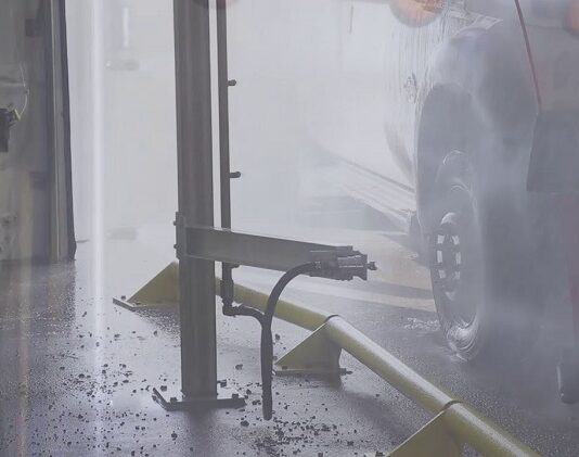 Get a Clean Truck by ArrowClean Wash System Truck by ArrowClean Wash System